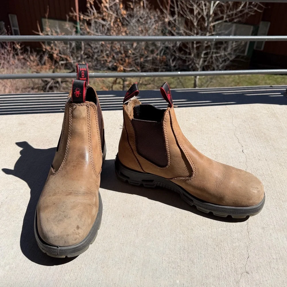 REDBACK BOOTS MEN'S MESA - CRAZY HORSE NUBUCK